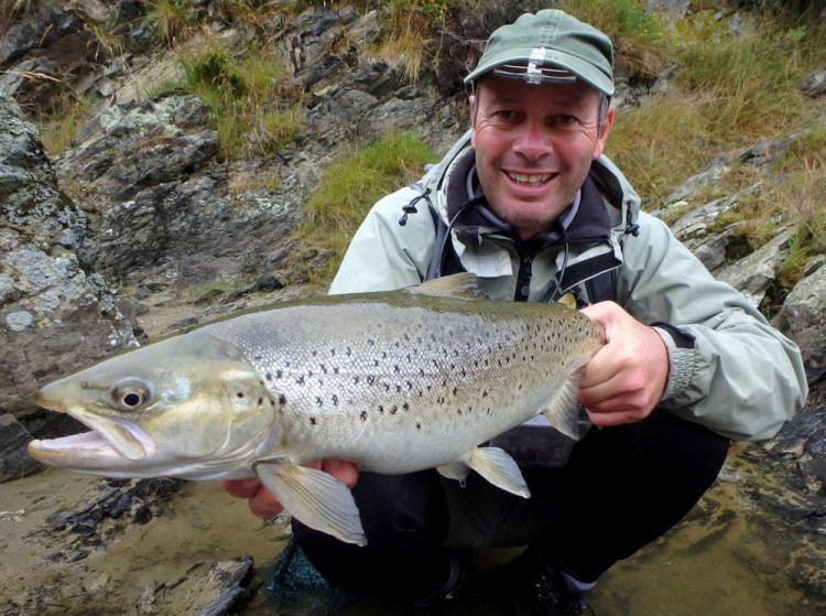 Paul, with a magnificent Sea-run trout from the Pomahaka.