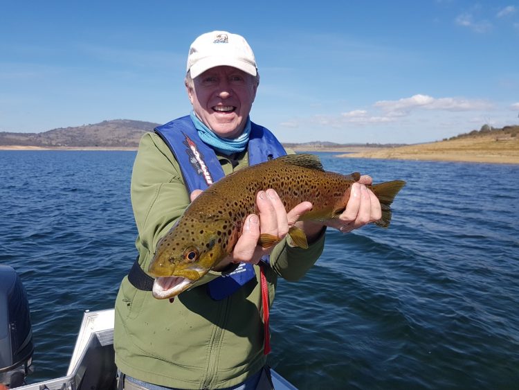 Eucumbene may not be an especially fertile water, but excellent water quality and water temperatures ensure it produces good trout; even when levels are falling. 